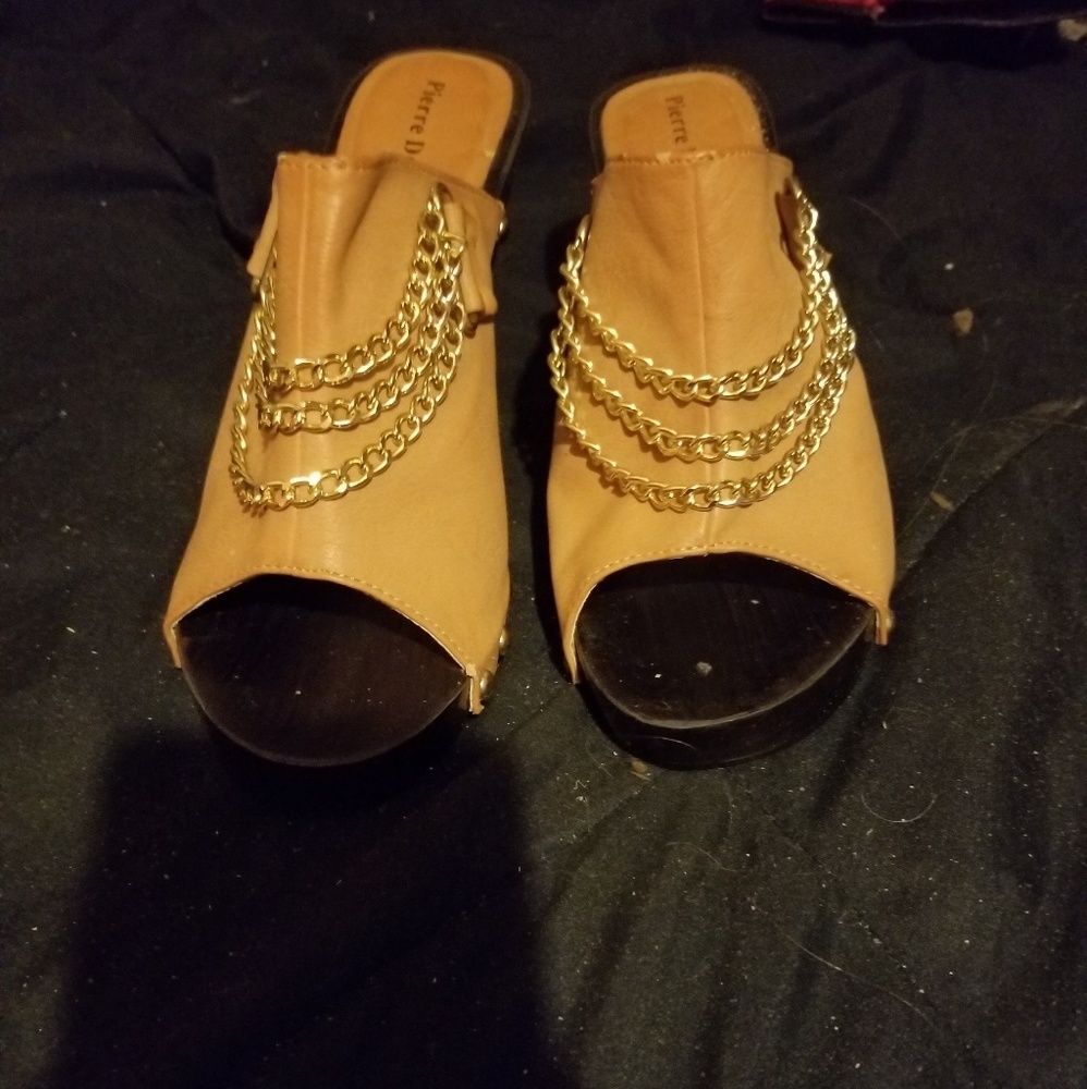 Size 9 Pierre Dumas Peep Toe Heeled Sandals